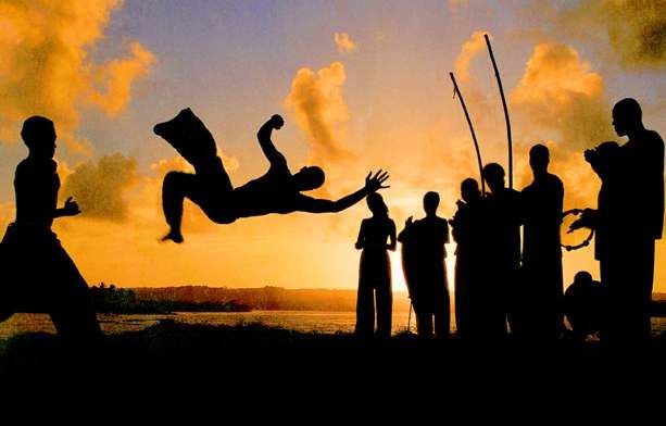 La capoeira cet art martial/danse en provenance du Bresil - Photo: Droits réservés et Sports Vénissians